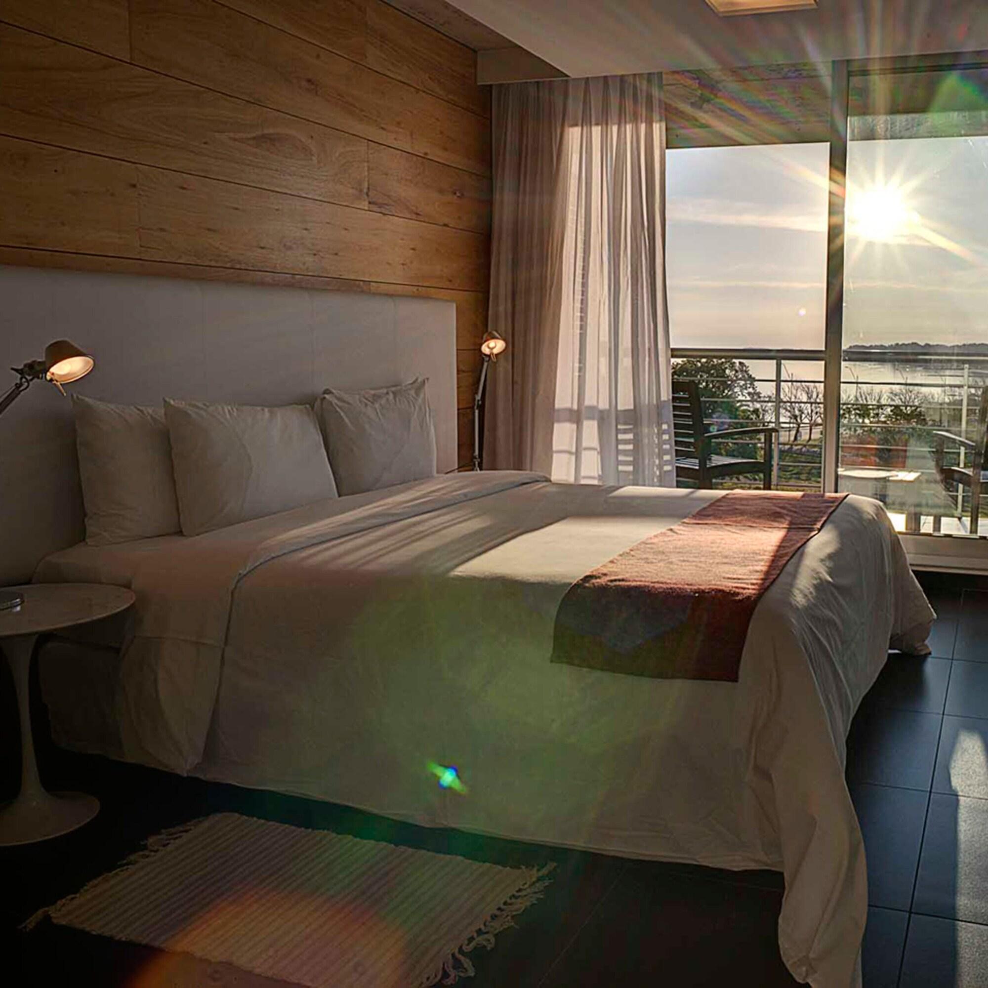 Costa Colonia - Riverside Boutique Hotel โกโลเนีย เดล ซากราเมนโต ภายนอก รูปภาพ