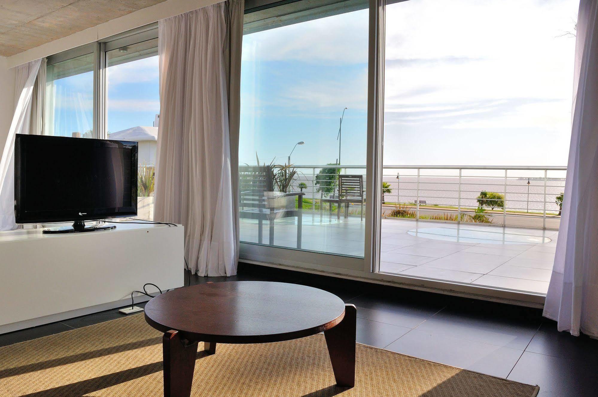 Costa Colonia - Riverside Boutique Hotel โกโลเนีย เดล ซากราเมนโต ภายนอก รูปภาพ