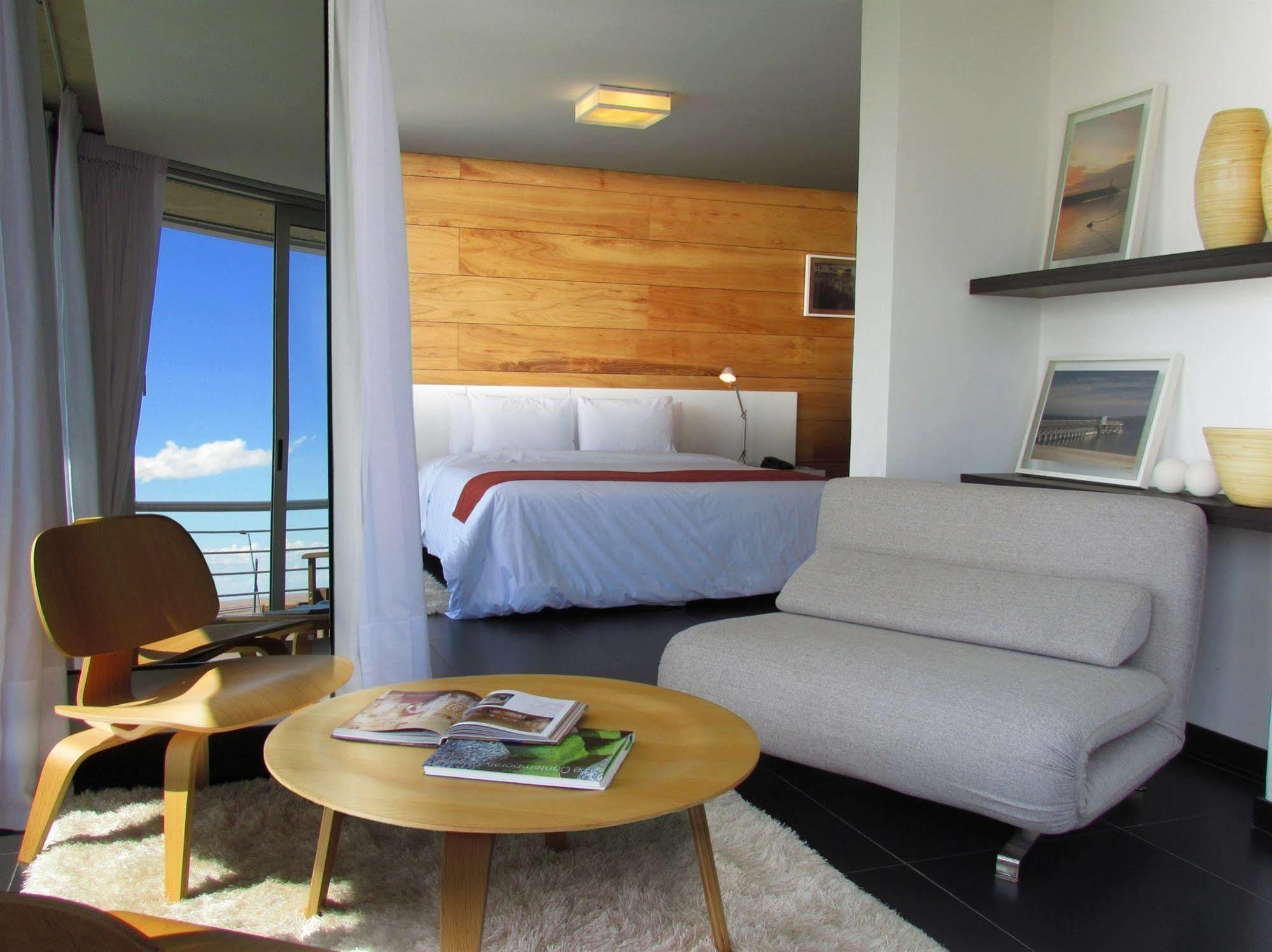 Costa Colonia - Riverside Boutique Hotel โกโลเนีย เดล ซากราเมนโต ภายนอก รูปภาพ