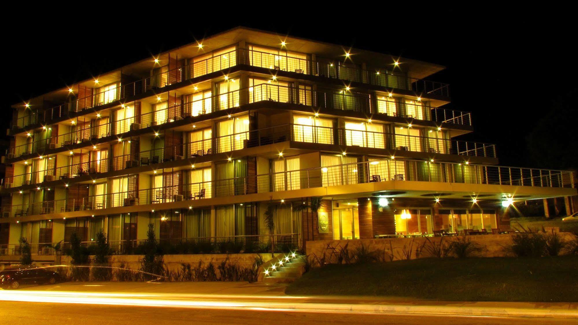 Costa Colonia - Riverside Boutique Hotel โกโลเนีย เดล ซากราเมนโต ภายนอก รูปภาพ